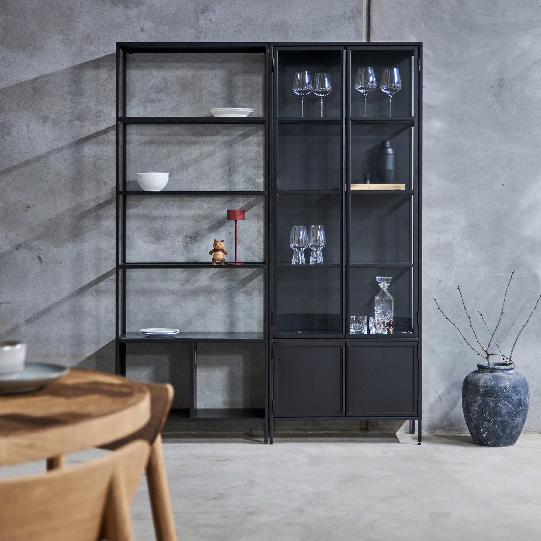 Mason II Vitrinenschrank H185